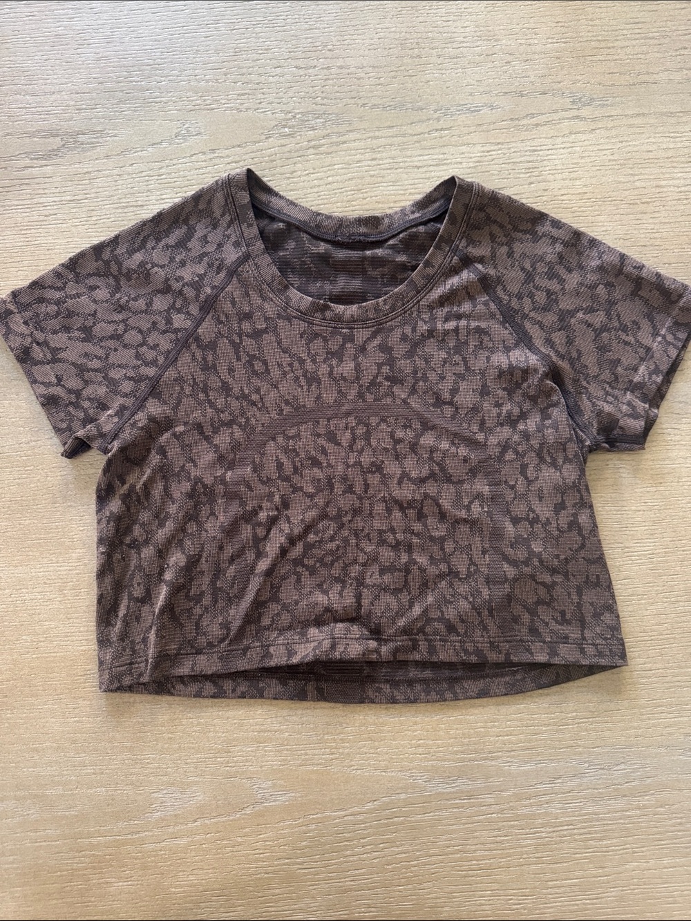 lululemon athletica Brown Animal floral print cropped swiftly SS